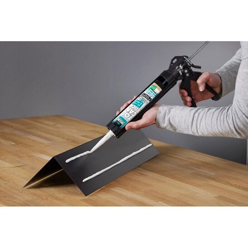 Aplicatie-428802-BISON-You-Can-Stick-adeziv-MS-polimer-pentru-oglinzi-si-metal-435g-1_square-impactinstal.ro.jpg